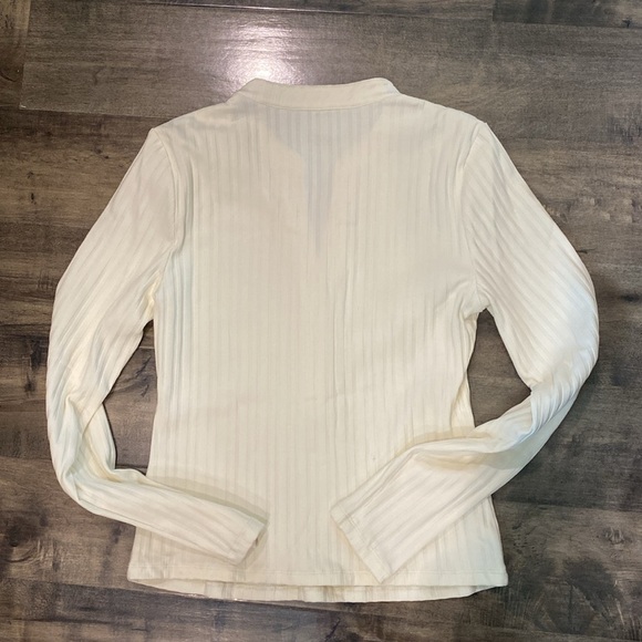 NEW Veronica Beard Jocelyn Henley Shirt in Ivory Size Medium - Picture 5 of 8